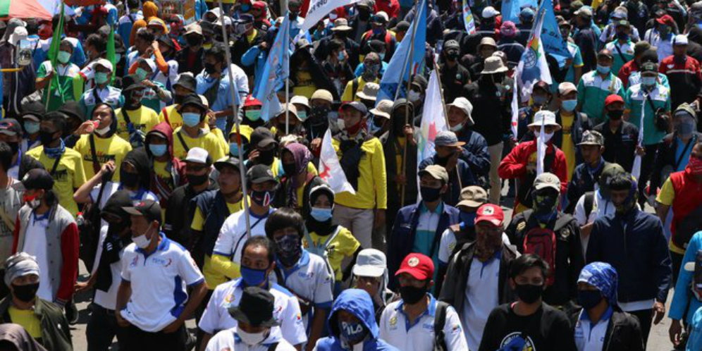 Mahasiswa Geruduk Istana Tolak Omnibus Law, Buruh Tak Gabung