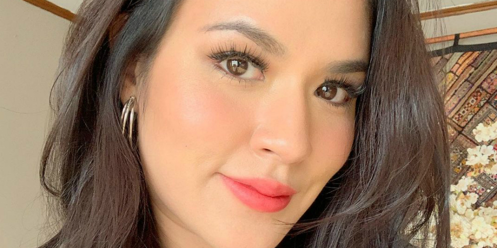 Momong Anak Pakai High Heels, Begini Cara Raisa Jaga Kesehatan Tulang