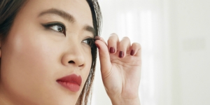 3 Langkah Melepas Eyelash Extension yang Aman Bagi Bulu Mata