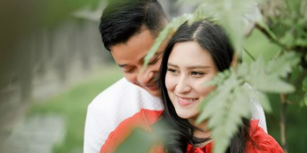 Mewah, Siraman 7 Bulan Angbeen Rishi Istri Adly Fairuz