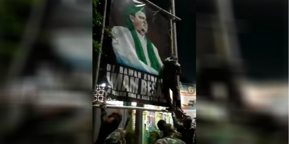 Pangdam Jaya Soal TNI Copot Baliho Habib Rizieq: Itu Perintah Saya!