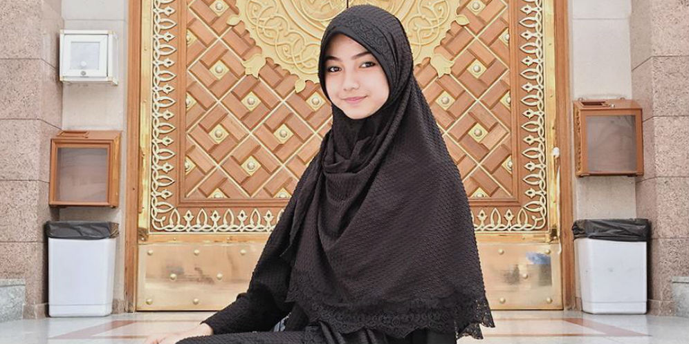 Pesona Glenca Chysara Berhijab, Bikin Pangling