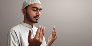 10 Cara Meruqyah Diri dengan Bacaan Doa dan Ayat Alquran