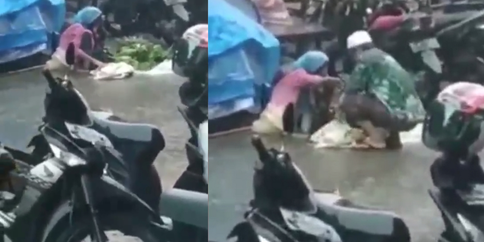 Video Viral Ustaz Borong Jualan Nenek Pelapak Pinggir Jalan Saat Hujan Deras