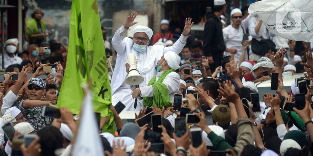 Rizieq Shihab Tersangka Kerumunan Pernikahan di Petamburan