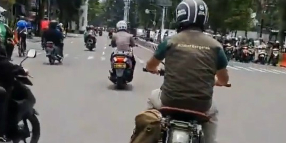 Waduh.. Ridwan Kamil Nyaris Ditabrak Motor