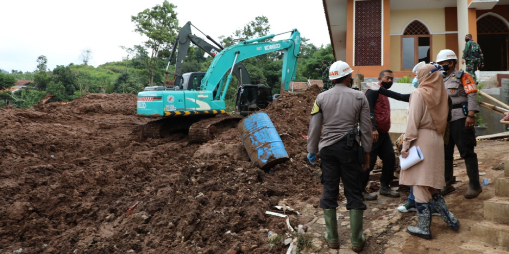 Korban Tewas Longsor Sumedang Capai 29 Jiwa, 11 Masih Hilang