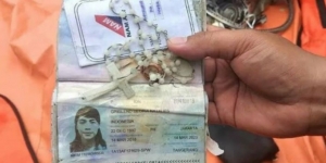 Ditemukan Kalung Rosario dan Cincin Pramugari Korban Sriwijaya Air SJ-182