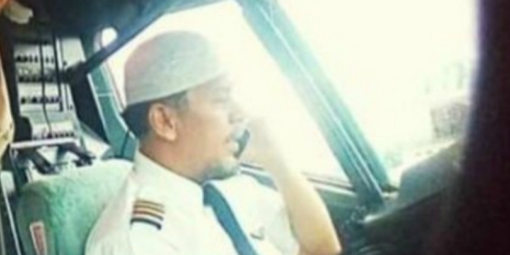 Masker Oksigen Kapten Afwan Pilot Sriwijaya Air SJ-182 Ditemukan
