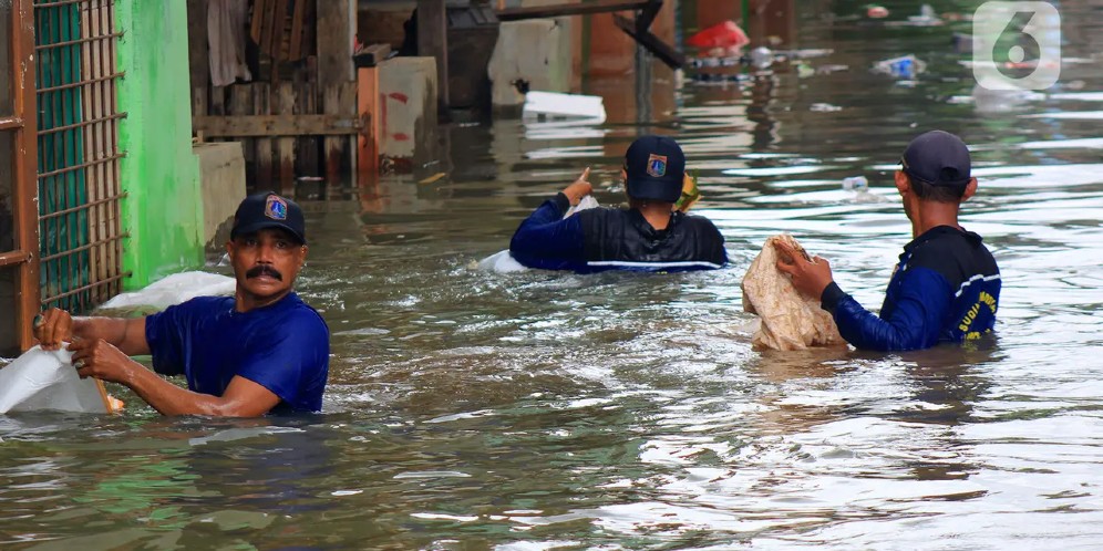 Banjir Jakarta, Warga Pejaten Timur Mengungsi Sejak Subuh