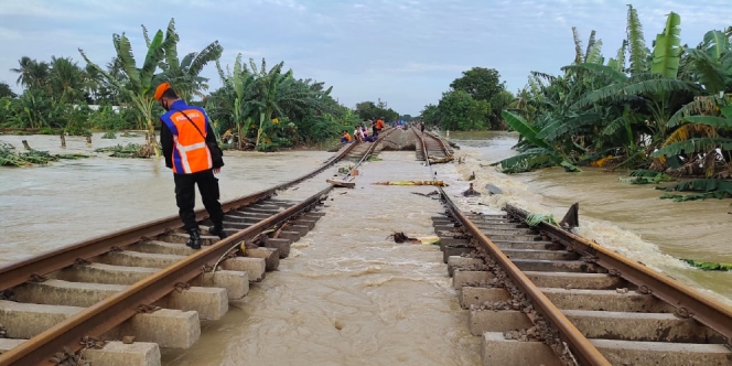 KAI Kembali Batalkan Seluruh Jadwal Keberangkatan Kereta Luar Kota