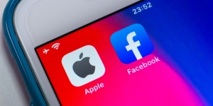 CEO WhatsApp Ikut Perang Terbuka Apple VS Android, Dukung Kubu Mana?