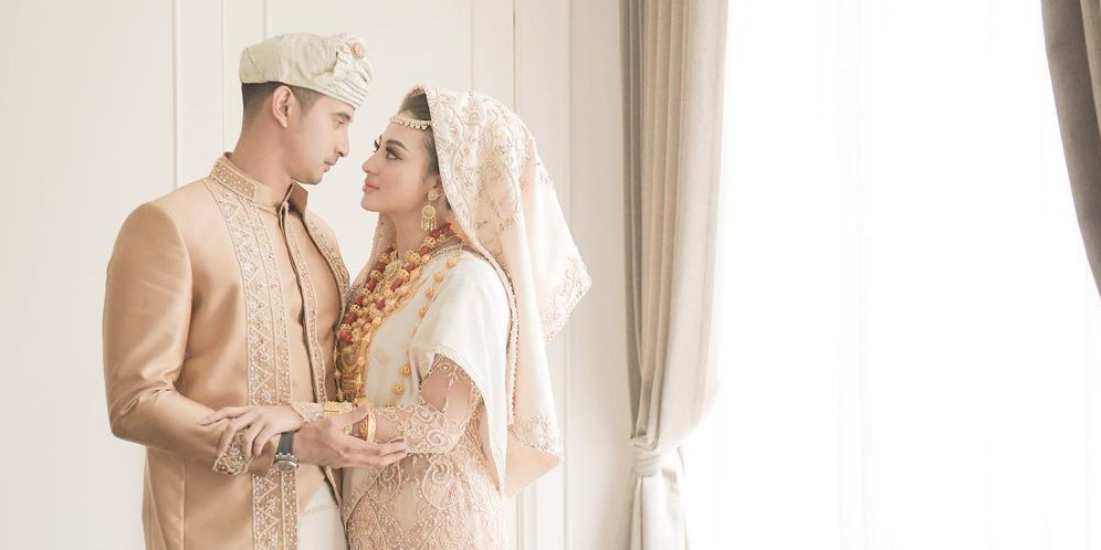 Sebulan Menikah, Istri Ali Syakieb Hamil Anak Pertama