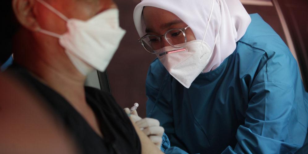 Lansia Kota Bogor Bisa Dapatkan Vaksinasi Covid-19 Lewat Layanan Drive Thru