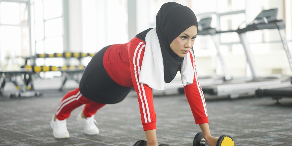 5 Inspirasi Outfit Hijabers untuk Olahraga di Gym
