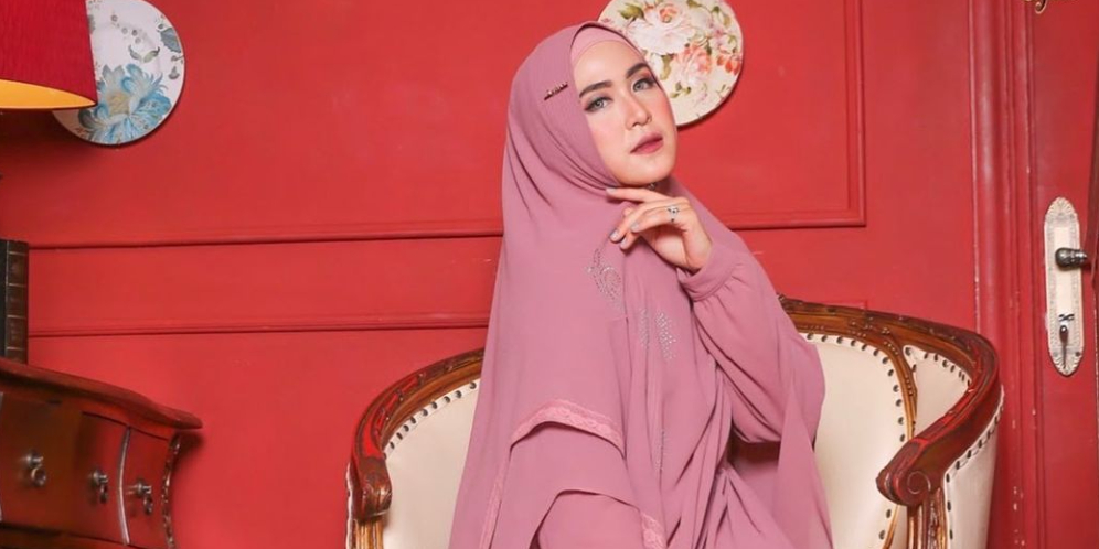 5 Inspirasi Mix & Match Outfit Ramadan Ala April Jasmine