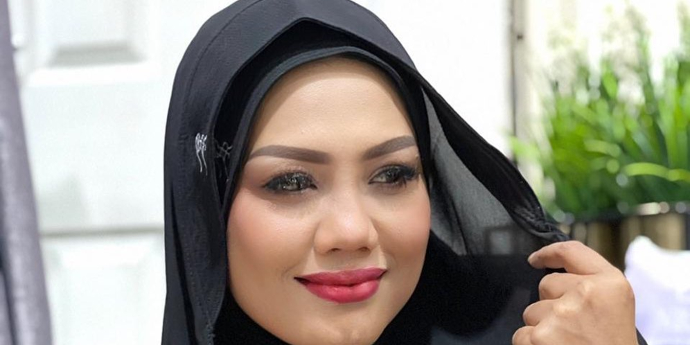 Lepas Hijab, Elly Sugigi Dikira Chika Jessica