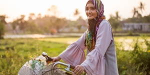 Berkostum Ketat Saat Bersepeda, Bolehkah Menurut Islam?