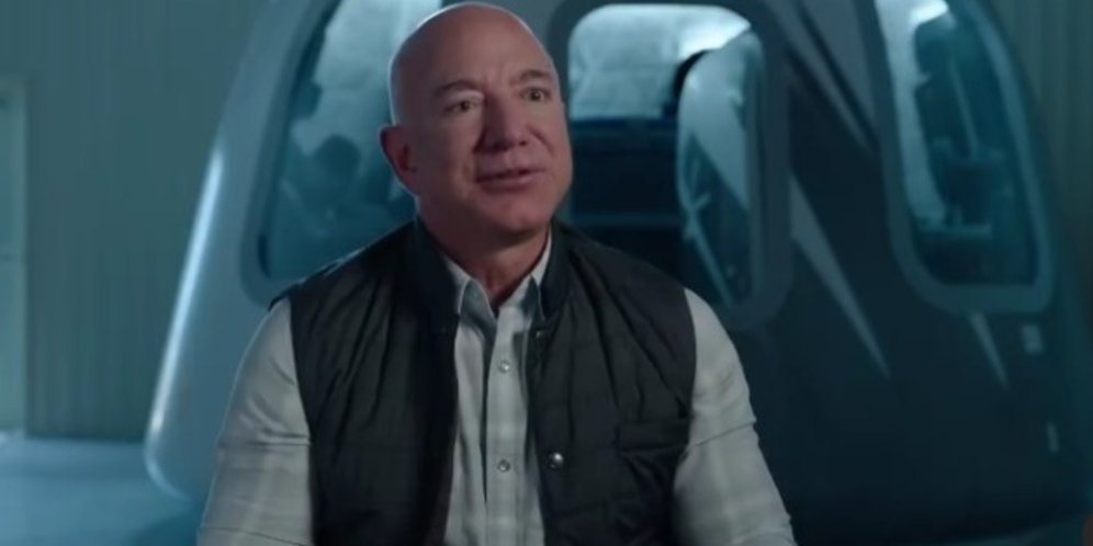 20 Juli, Jeff Bezos Meluncur ke Luar Angkasa Naik Roket