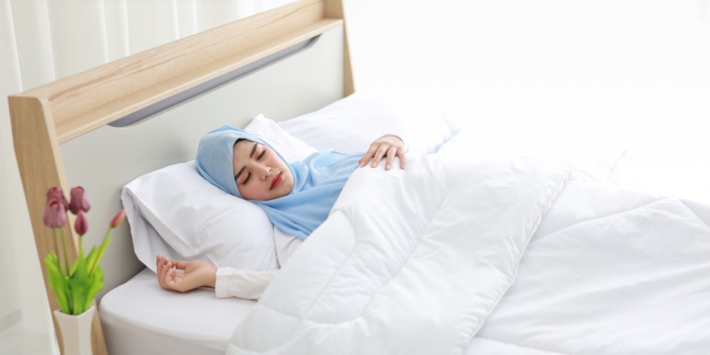 Posisi Bantal Saat Tidur yang Bisa Cegah Sakit Punggung