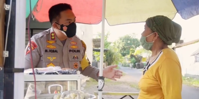Latah Kambuh Dihampiri Jenderal Polisi, Ibu Penjual Bakso Kaget Dapat Kejutan