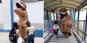 Demi Hibur Adik, Kakak Jemput ke Sekolah Kostum T-Rex