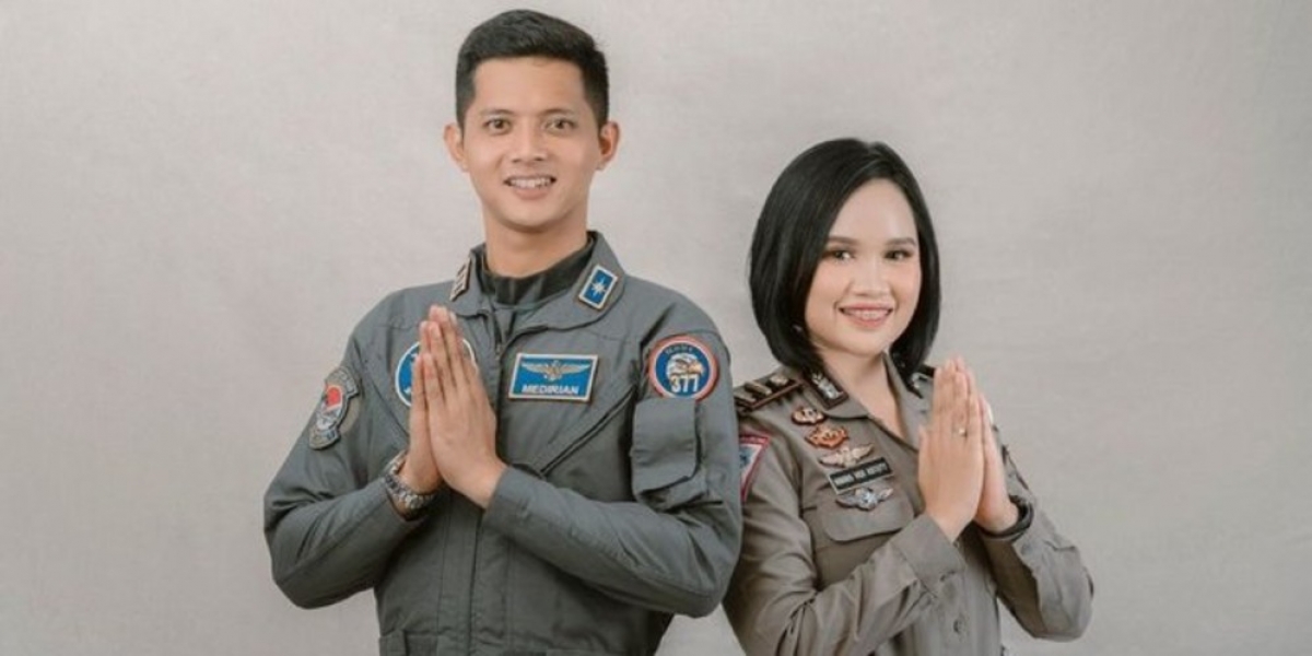 Potret Polwan Istri Prajurit Tni Al Cantik Memesona Saat Berseragam Biru