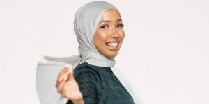 Hilal Ibrahim Luncurkan Hijab Ramah Lingkungan