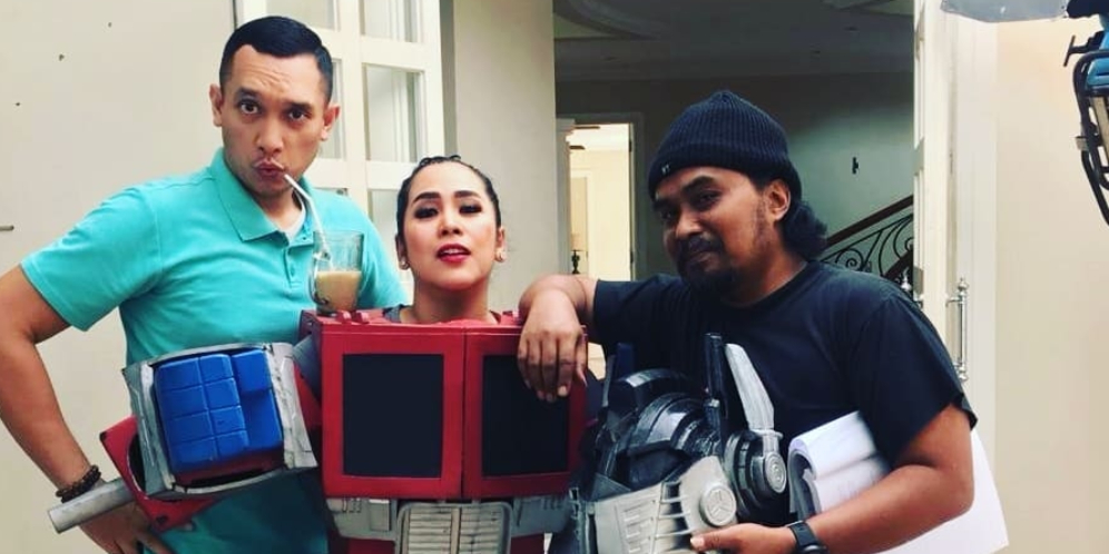 Giovanni Tobing Foto Bareng Rita Suketi, Akan Main di Buku Harian Seorang Istri?