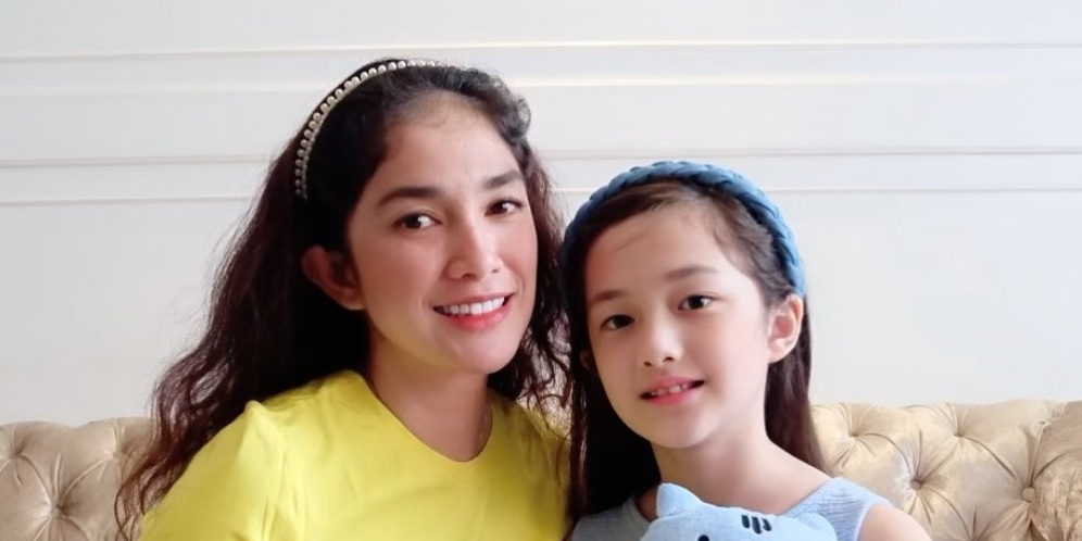 Potret Elea, Putri Ussy Sulistyawati dan Andhika yang Mirip Artis Korea