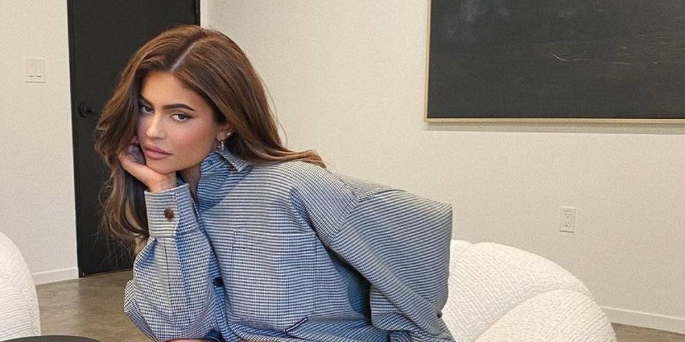 Penampakan Hermes Kuning Kylie Jenner yang Harganya Rp1,6 Miliar