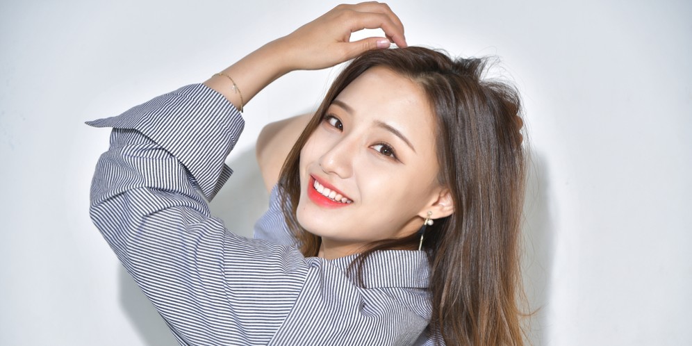 Rasakan 'Beauty-in-Joy' di Korean Makeup Look Kamu!