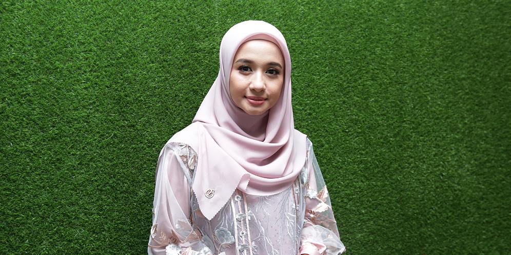 Gak Perlu Operasi, 5 Artis Cantik ini Punya Belahan Dagu Alami