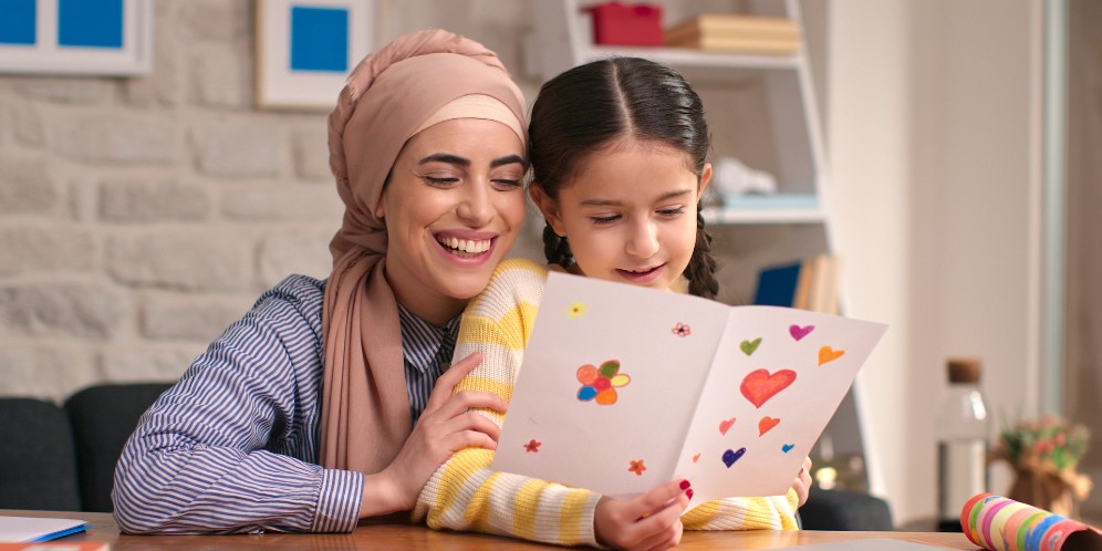 Baca Dongeng Bisa Bantu Anak Mengenali Emosinya