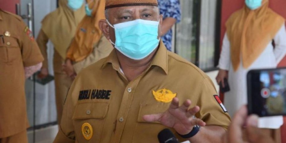 Gubernur Gorontalo Tersinggung, Risma Ngamuk di Rapat Bansos
