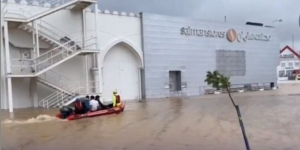 Negara Arab Dicekam Topan Shaheen, UEA dan Saudi Keluarkan Peringatan Bahaya Banjir