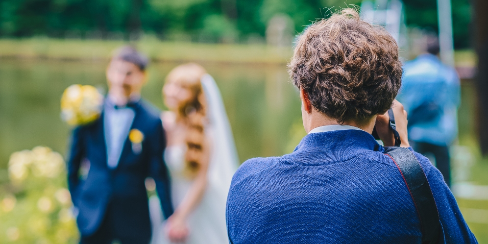 Jengkel Tak Diizinkan Istirahat, Fotografer Pernikahan Teman Hapus Semua Hasil Jepretan Foto