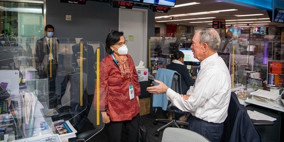 Bertemu Bos Bloomberg, Sri Mulyani Soroti Kantornya Tanpa Sekat Pintu