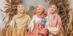 Pemotretan Ria Ricis, Oki Setiana Dewi dan Shindy Kurnia, Ketiganya Bak Anak Kembar!