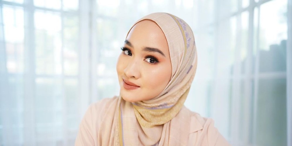 Rahasia Makeup Glowing Beauty Influencer Kiara Leswara, Enggak Perlu Mahal