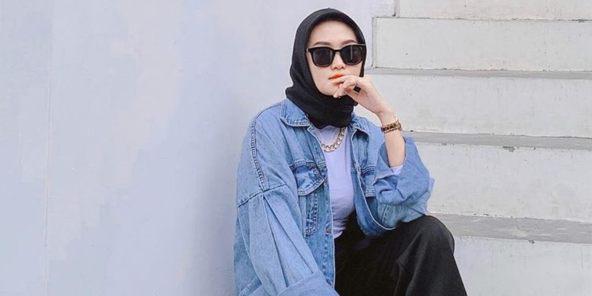Outfit Hijab Jaket Denim, Kasual Tapi Modis