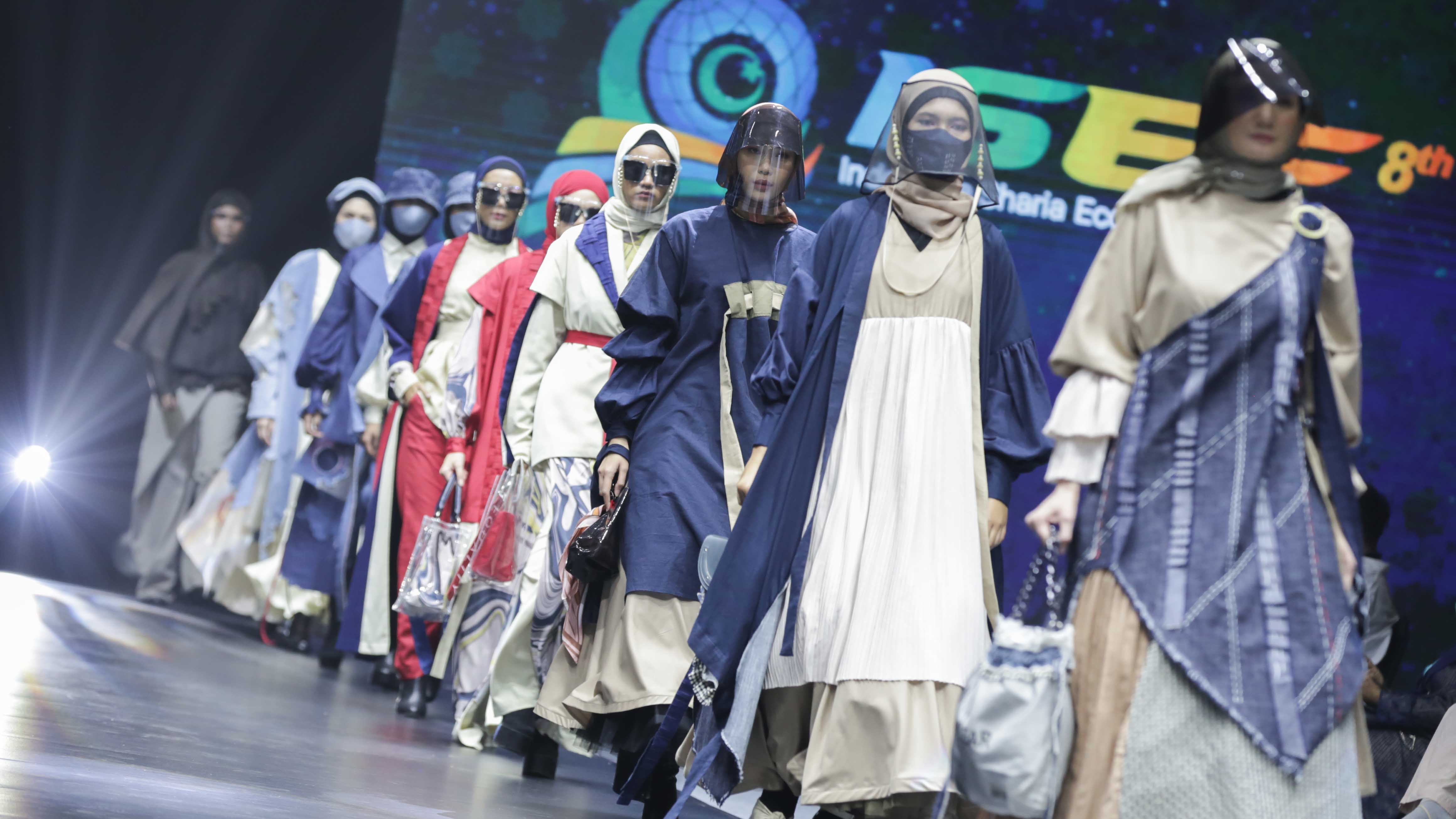 FOTO: Semarak 157 Desainer dan 797 Looks Fashion Muslim di ISEF 2021