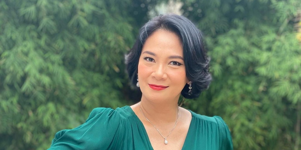 Curhat Dian Nitami Syuting 'Buku Harian Seorang Istri' di Musim Hujan: `Rambut Lurus Lagi`