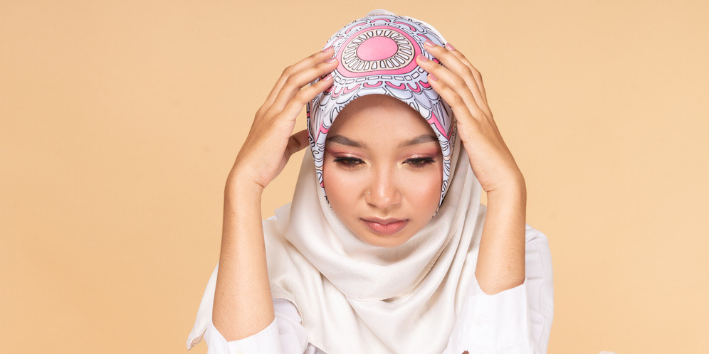 3 Cara Hindari Rambut Rontok Bagi Hijabers
