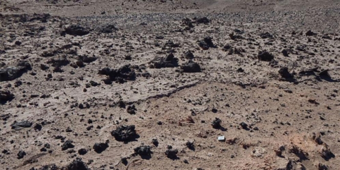 Satu Dekade Penuh Teka-teki, Peneliti Ungkap Misteri Pecahan Kaca Berserakan di Gurun Atacama