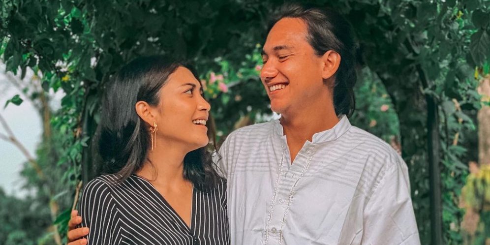 5 Pesona Istri Adipati Dolken, Canti Tachril Putri Seorang Konglomerat