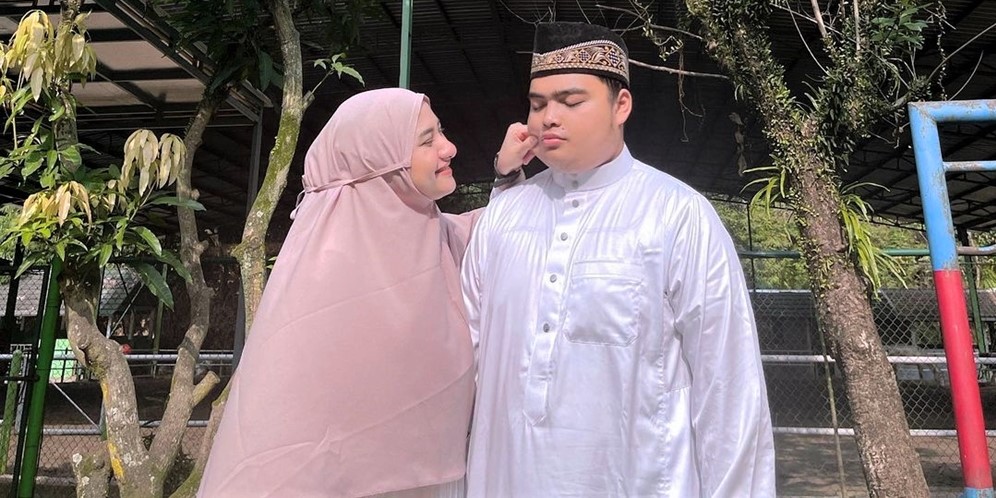 10 Potret Romantis Ameer Azzikra dan Istri Sebelum Meninggal, Pilu Baru 5 Bulan Menikah!