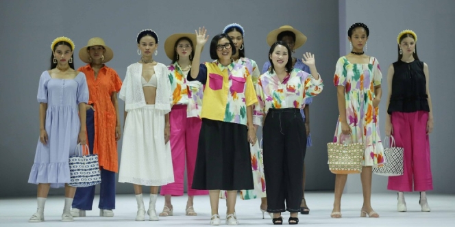 Meriahnya Warna Warni Pattern di Koleksi 'Festive Resort' Karya Cottonink x Nagita Slavina