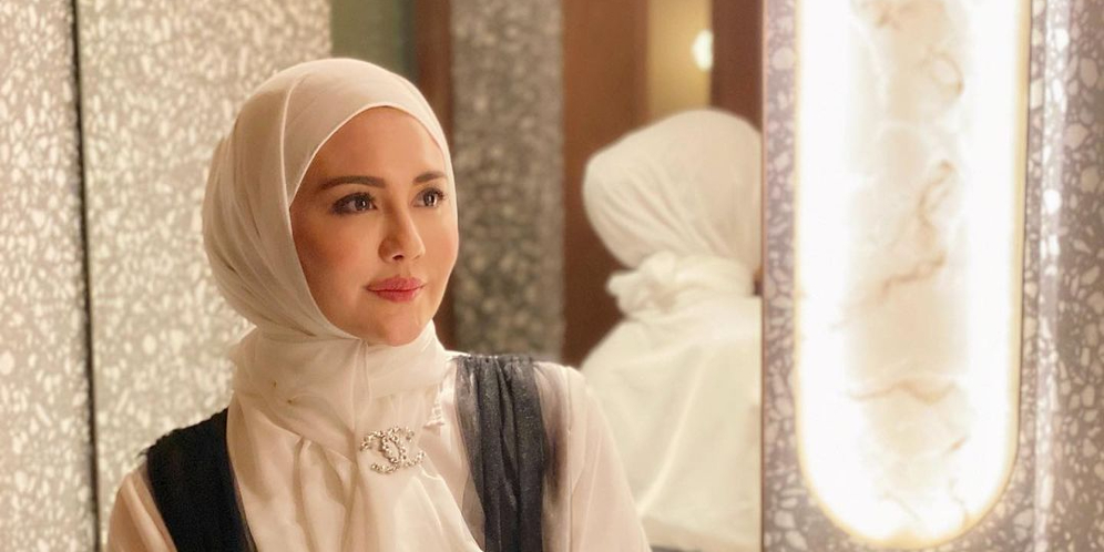 Usai Mimpi yang Menyeramkan, Juliana Moechtar Istri Almarhum Herman Seventeen Putuskan Berhijab