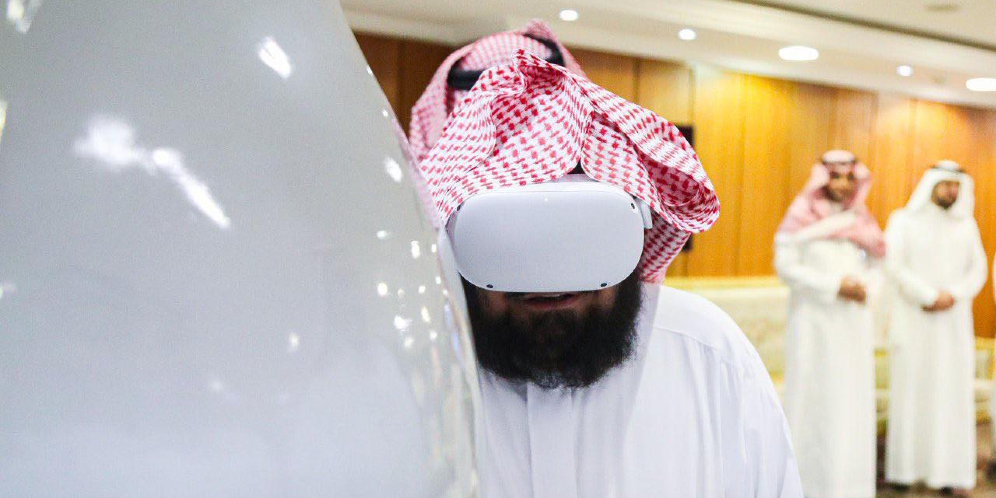 Saudi Luncurkan Teknologi VR untuk Lihat dan Sentuh Hajar Aswad